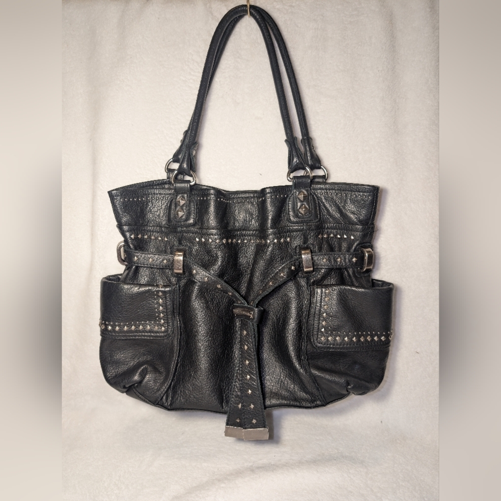 🔥Vintage 🔥 B. Makowsky Genuine Leather Studded Shoulder Bag